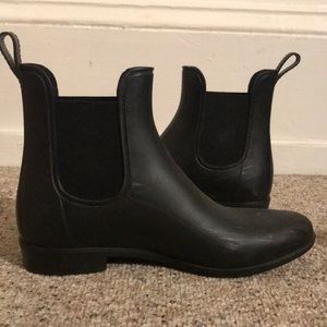 Short Black Rainboots - Target/Merona